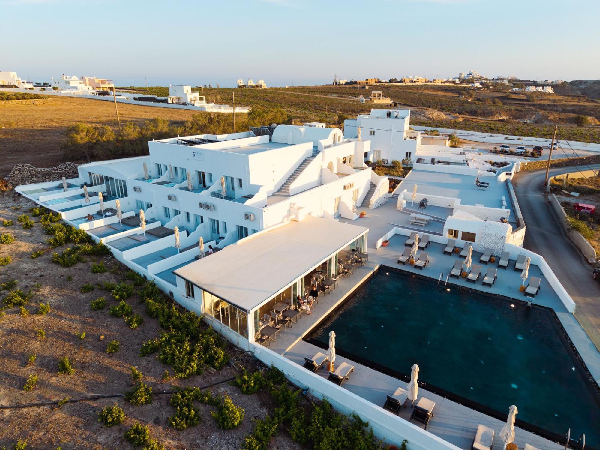Akrotírion Serenita Luxury Suites מראה חיצוני תמונה