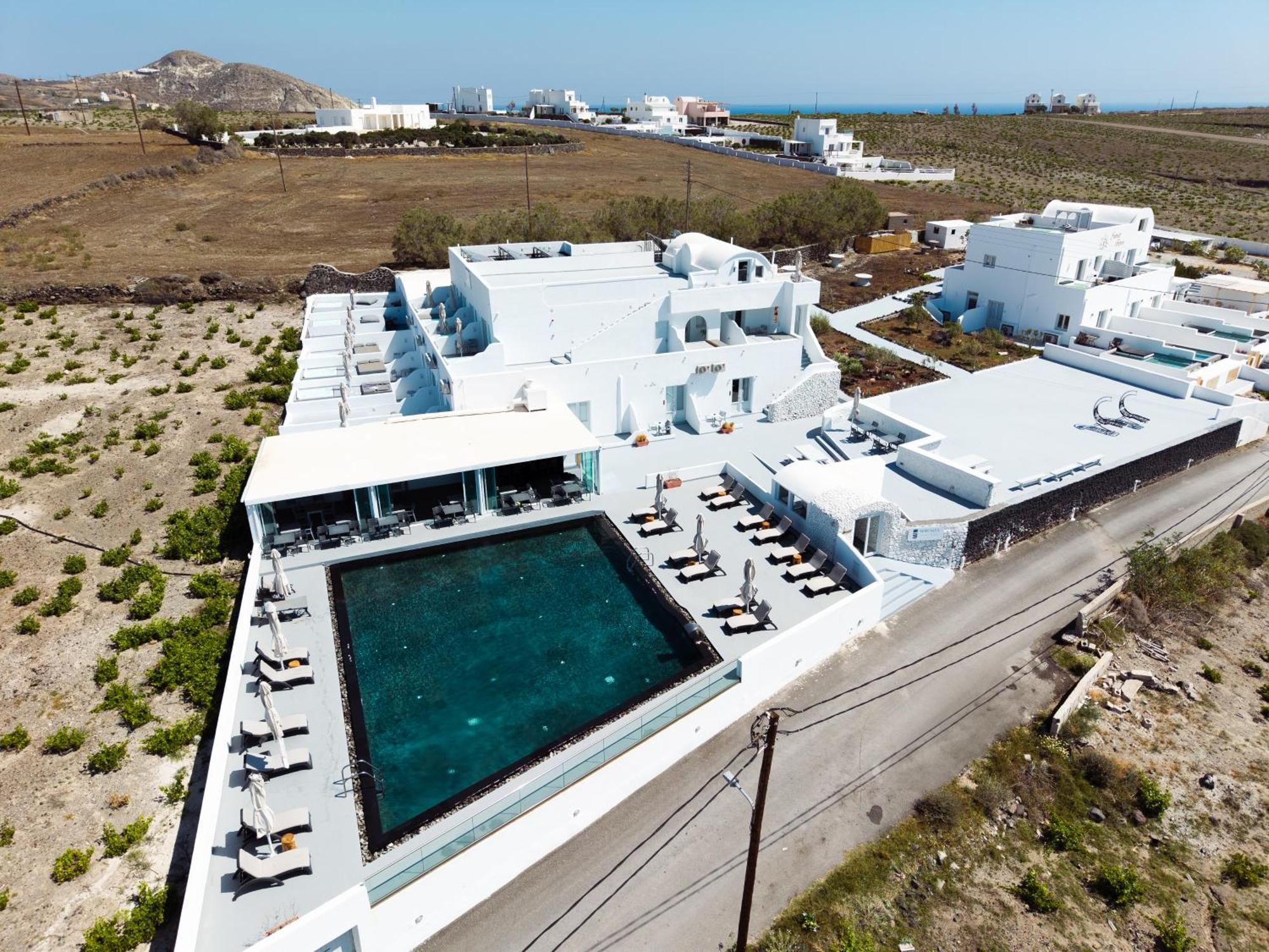 Akrotírion Serenita Luxury Suites מראה חיצוני תמונה