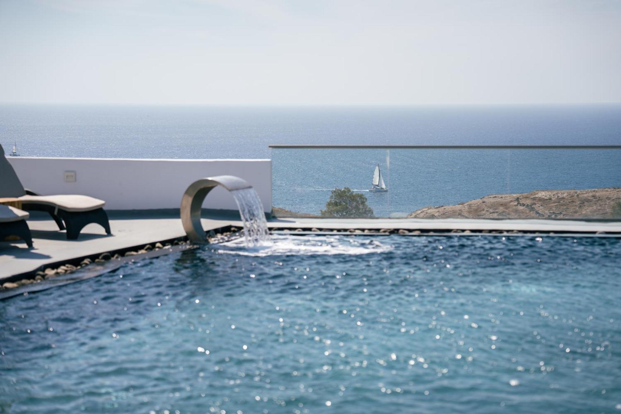 Akrotírion Serenita Luxury Suites מראה חיצוני תמונה