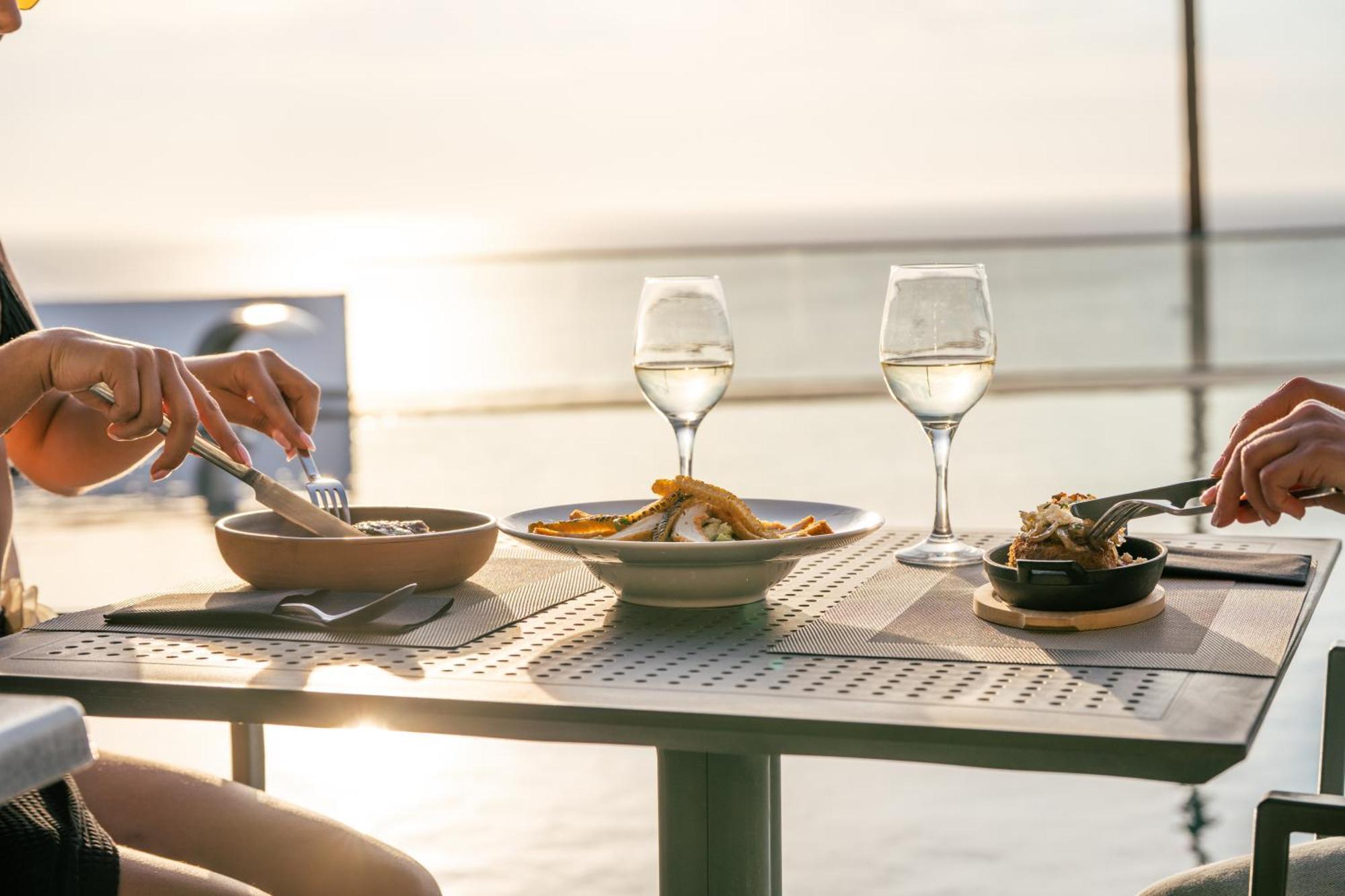 Akrotírion Serenita Luxury Suites מראה חיצוני תמונה